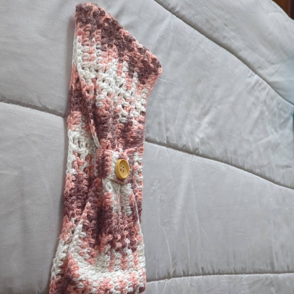Cozy Knit Pink and White Headband